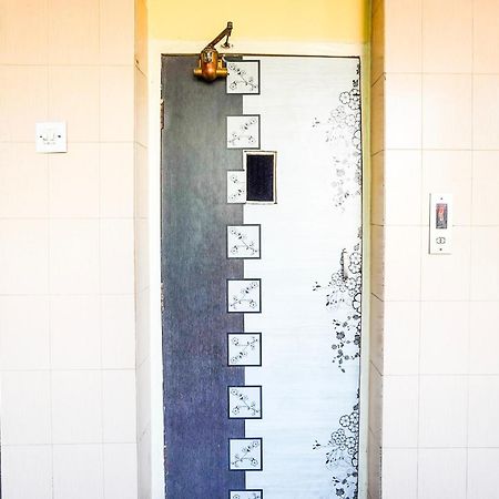 Hotel O Vibrant Residency Ахмедабад Экстерьер фото