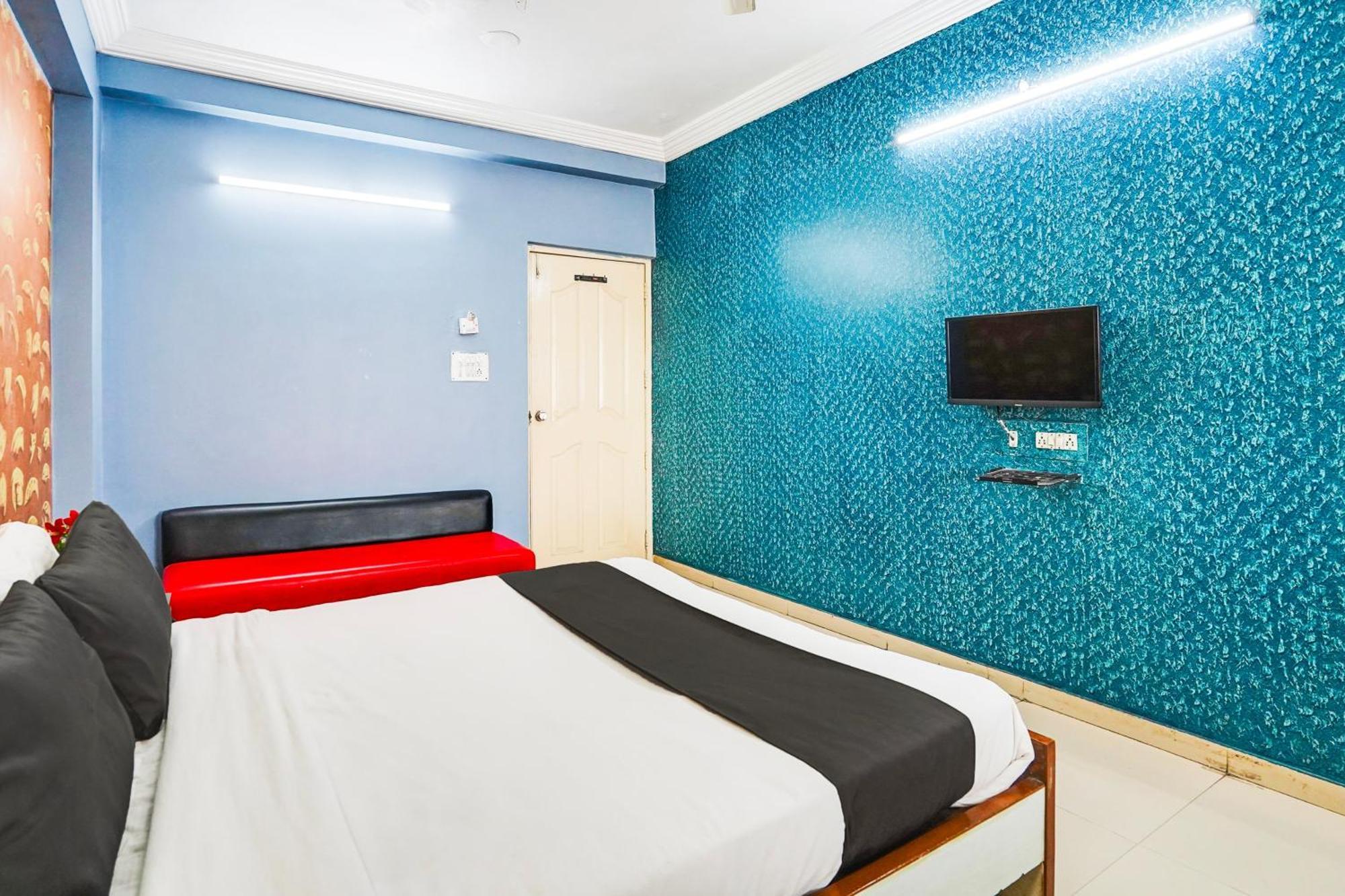 Hotel O Vibrant Residency Ахмедабад Экстерьер фото